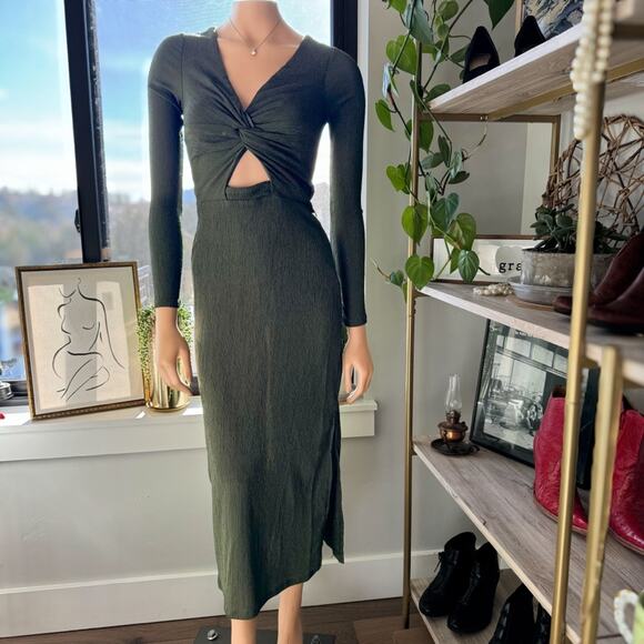 NWT-Blue Rain of Francesca's-Cali Twist-Front Keyhole Green Midi Dress-Size: S - Picture 1 of 10